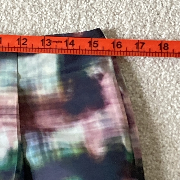 Cos Women's Satin Feel Skirt - UK Size 10/12 - Elegance and Comfort Combined - Picture 15 of 16